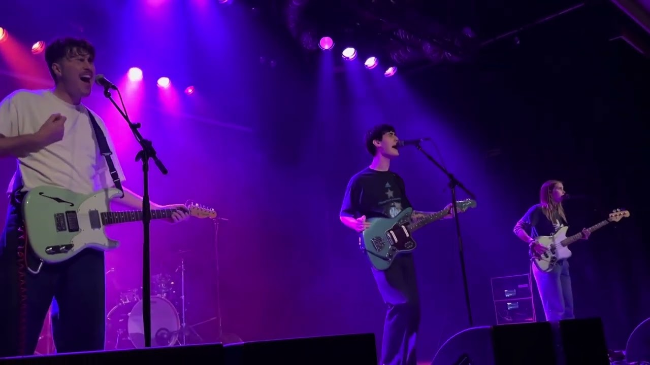 The Tullamarines, “Head Roll Back”, live at The Factory Theatre, Sydney on 20 April 2024