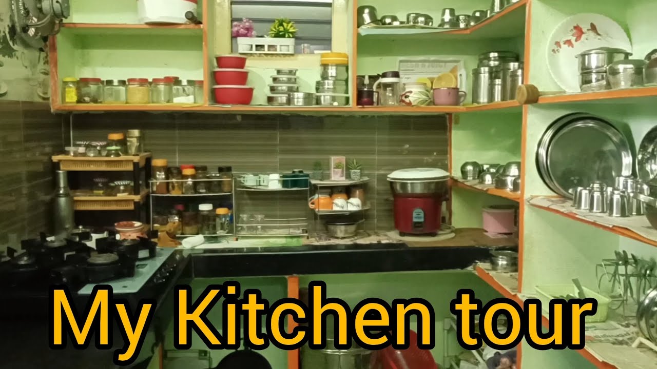 @Kitchen room పెద్దది కానీ దానిలో సామాన్లు మాత్రం చాలా తక్కువ ఇలా సింపుల్ గా సర్దుకున్నాను!!!!!