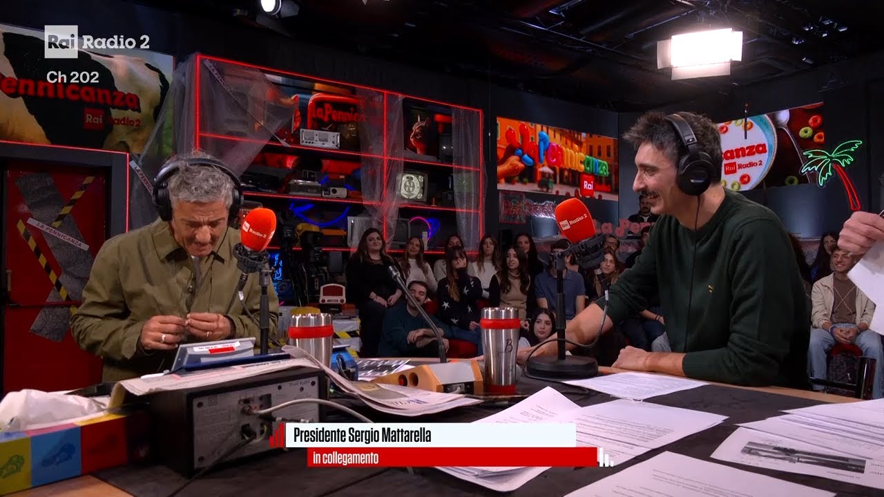 Fiorello chiama in diretta il Quirinale - La Pennicanza 20/11/2025
