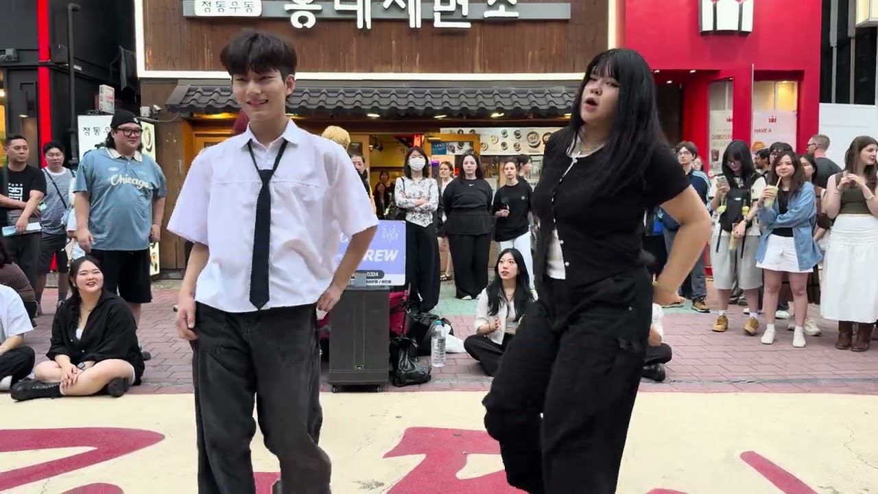 HONGDAE K-POP GROUP BUSKING (BEOUR CREW) - [aespa] Drama (2)