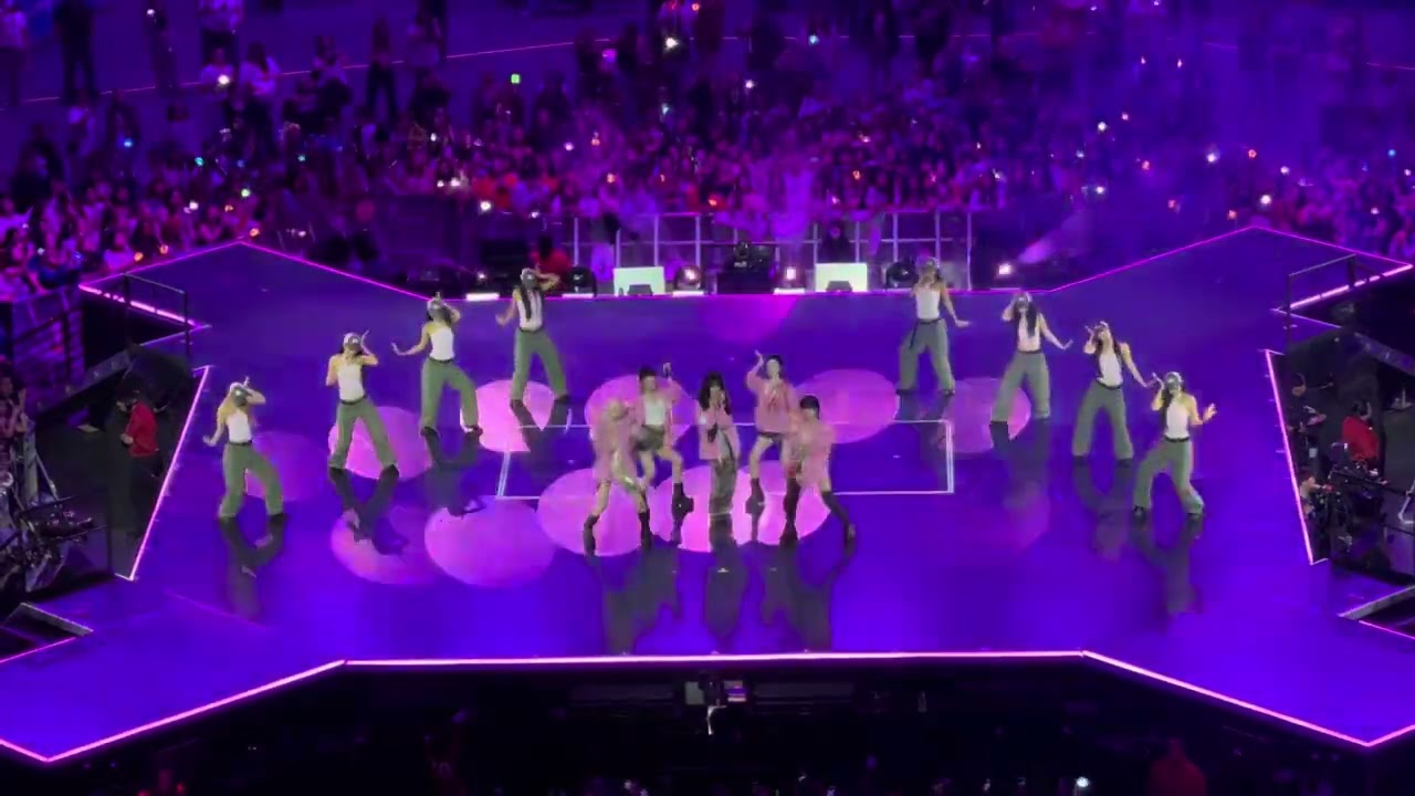 i-dle @ KCON LA 2025 - Queencard