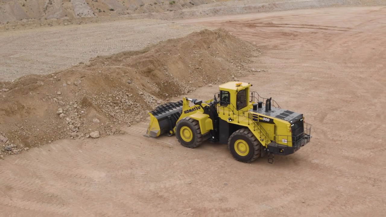 Komatsu WA900-8 monitor display