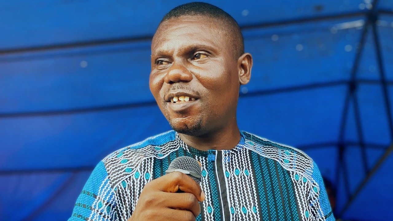 Faaji Extra With His Banner || Gospel Juju Music