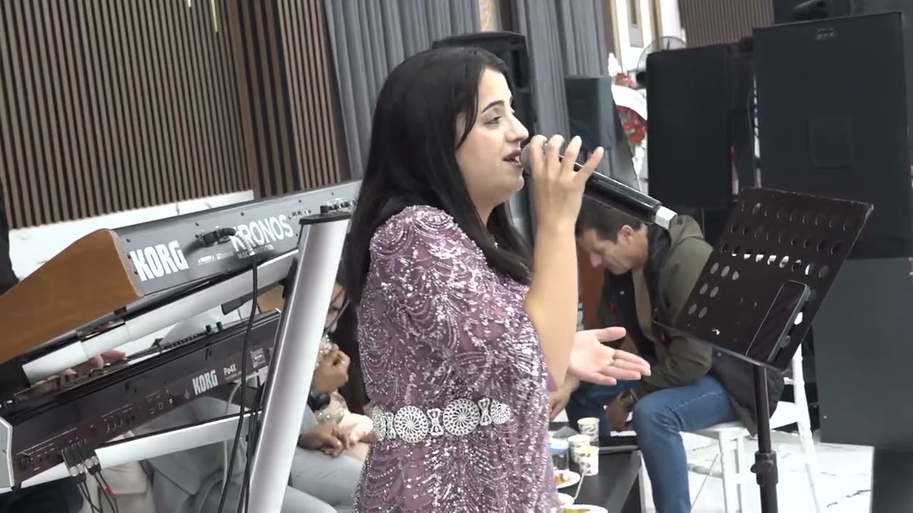 AYCAN BARAN CANLI PERFORMANS GÜL SİNEME