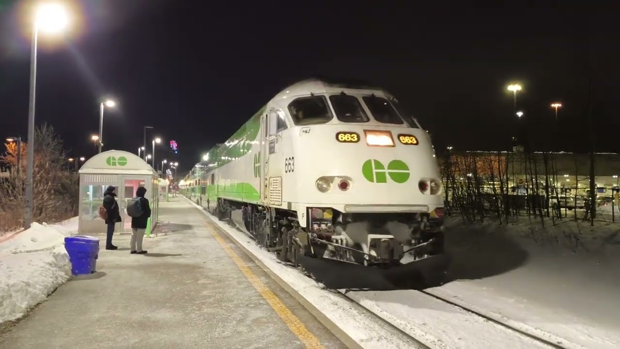 GO Train MP40PH 663 Arriving And Departure Oriole GO Station Pulling 10 Cars of Train Cab Car 317 