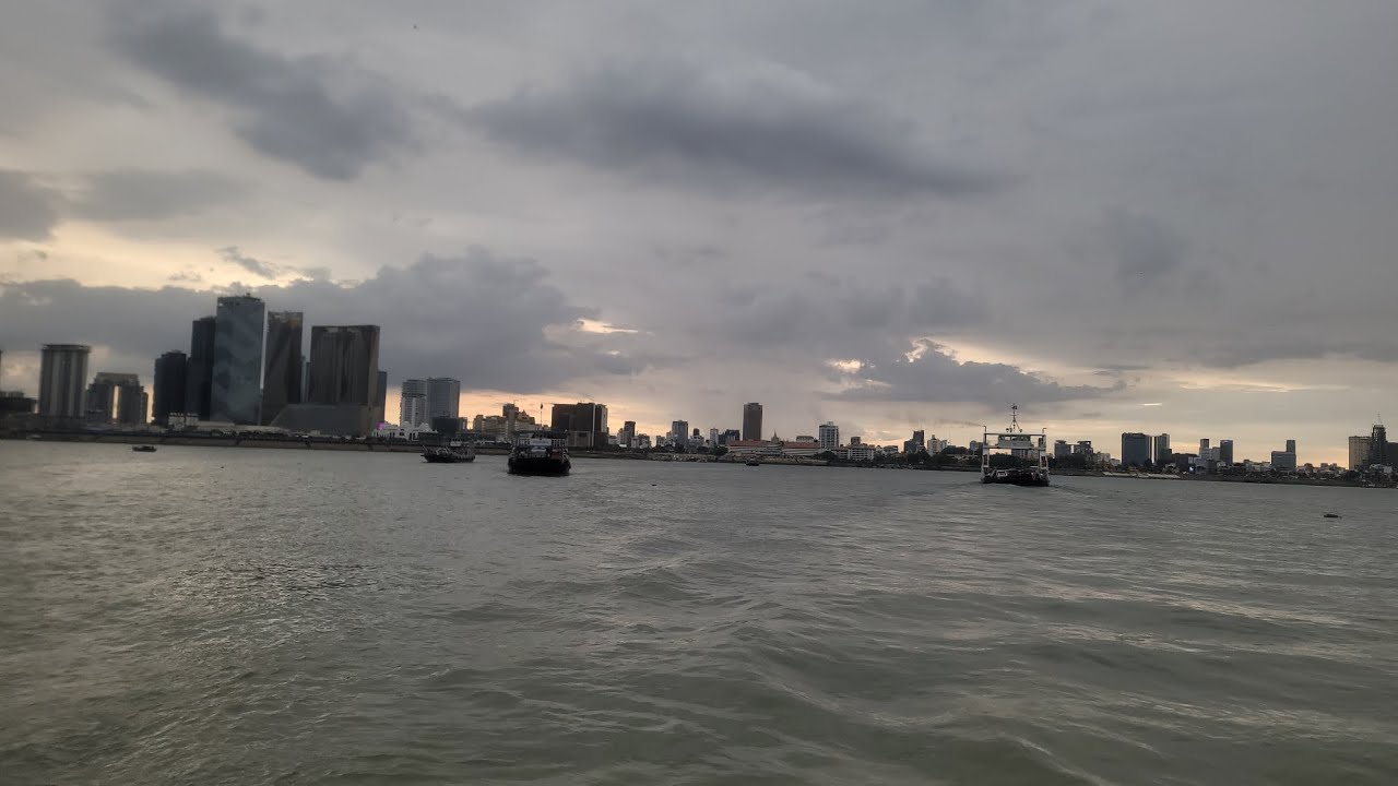 raining sounds  on the river chaktumuk Phnom Penh  cambodia
