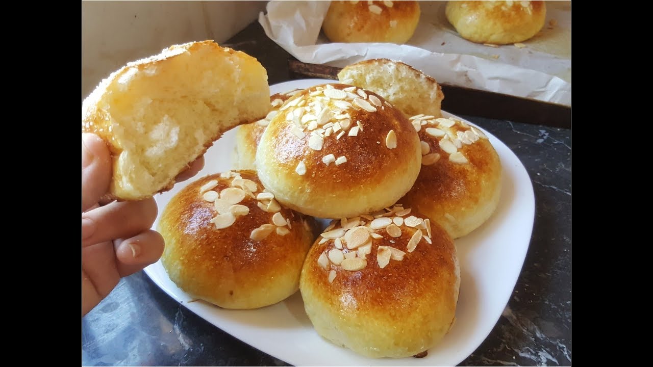 بريوش/كريصات  بجوز الهند/الكوك رووعة للكوطي او فطور الصباح ولا اسهل ولا الذ😉😙😙