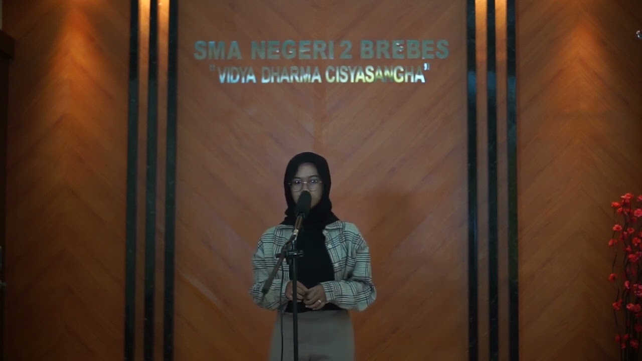 EC 2022 UPS TEGAL SINGING CONTEST - SALVIRA ANINDYA