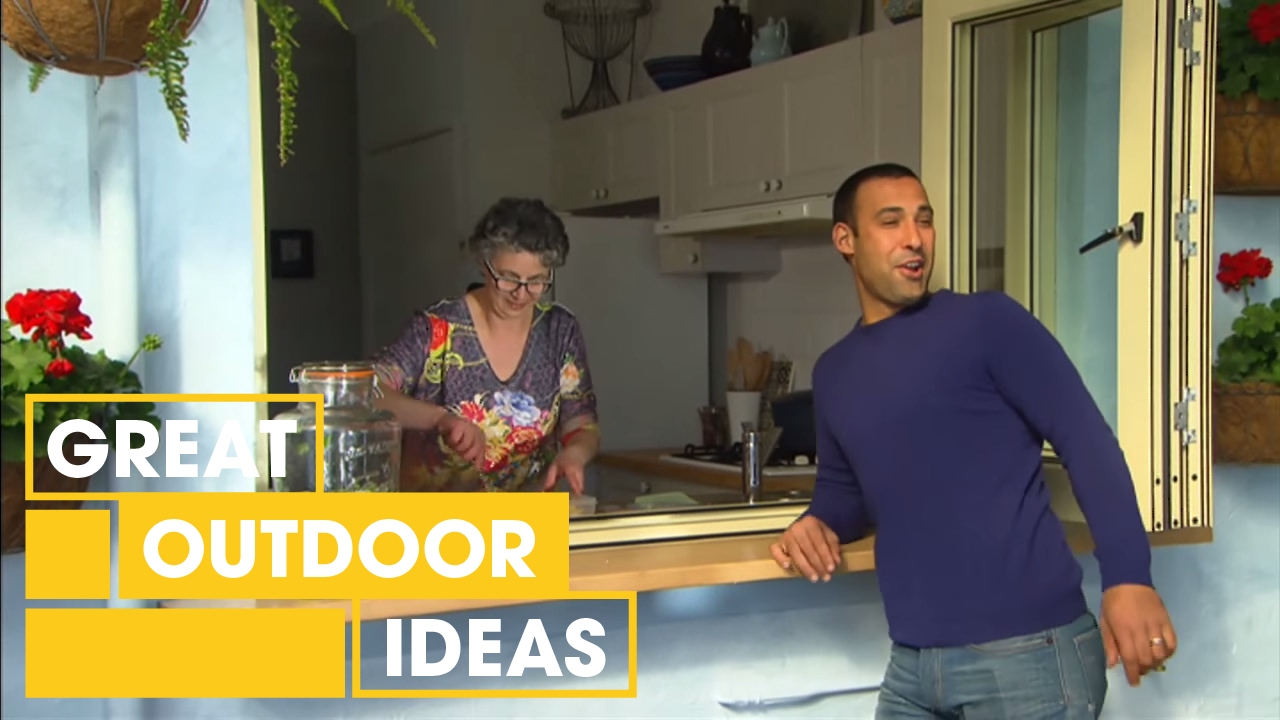 Moroccan-Style Outdoor Makeover With Budget-Friendly Kitchen