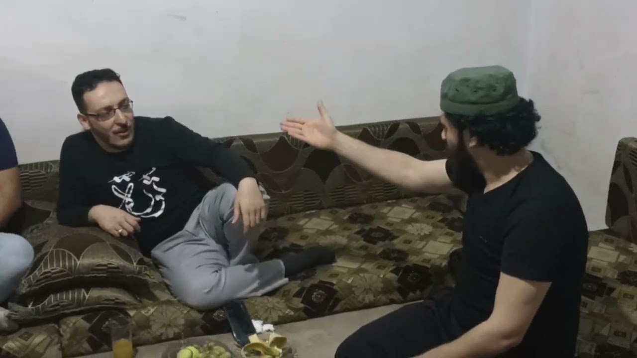 يما إن جيتك شهيد لا تبكي عليا ...يما رشي الورد حنيني إيديا وداعاً أبو وطن..#قاسم_جاموس