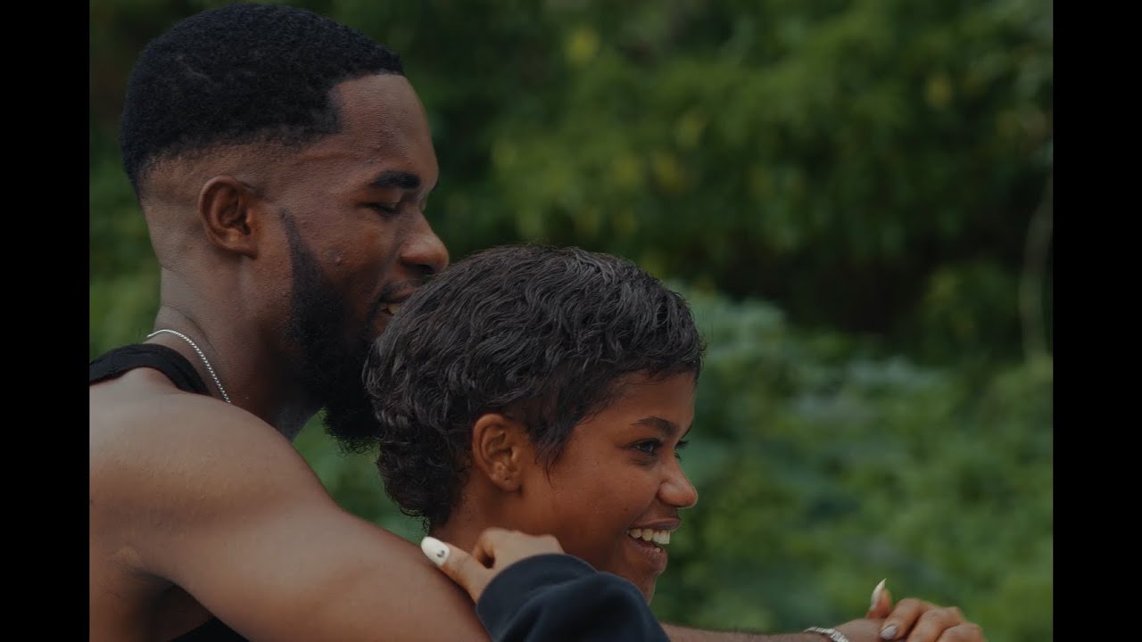 Sonia - Hule Nawe [Official Video]