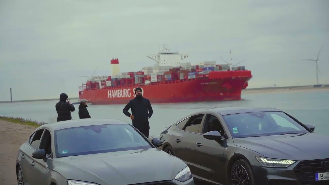 CANEY030 - KLEINE HANDYS GROSSE TR&Auml;UME (Official Video)