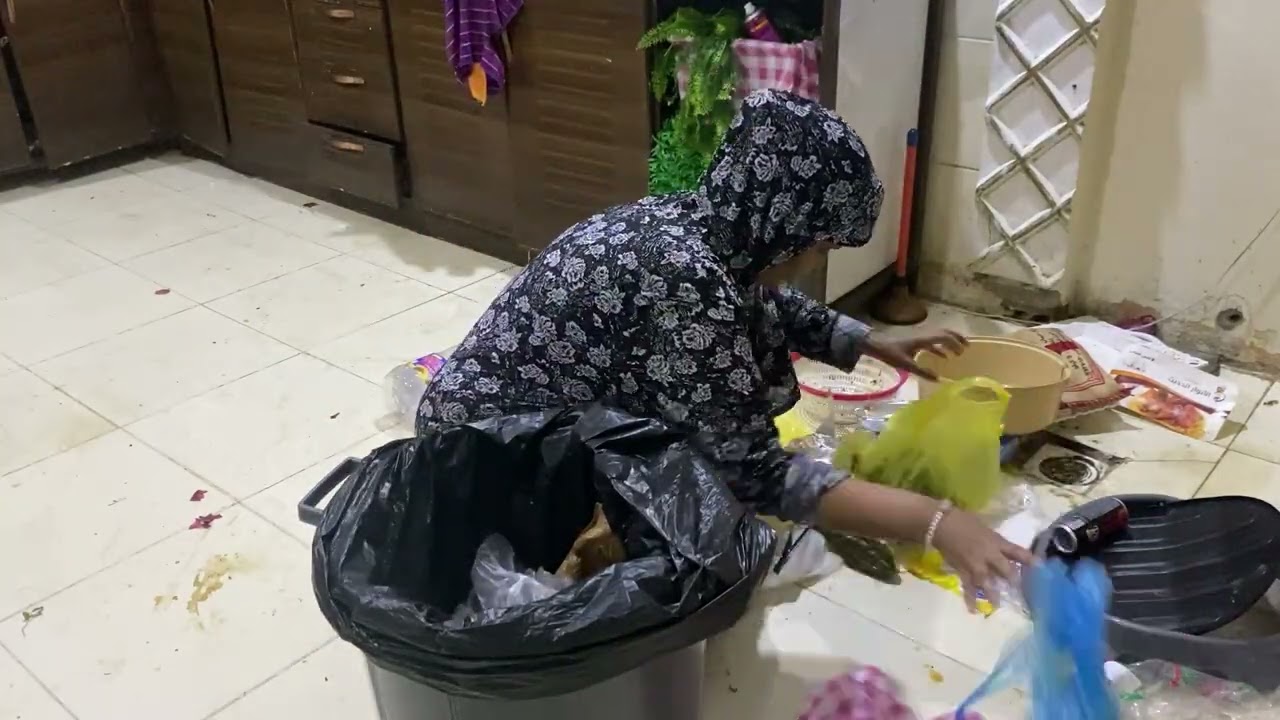 تعبت يومين انقلب حال المطبخ كان له😷🤧🤒