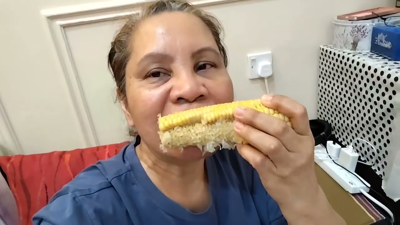 Lets eat sweet corn for dinner! #viralvideo #dinnerfood 