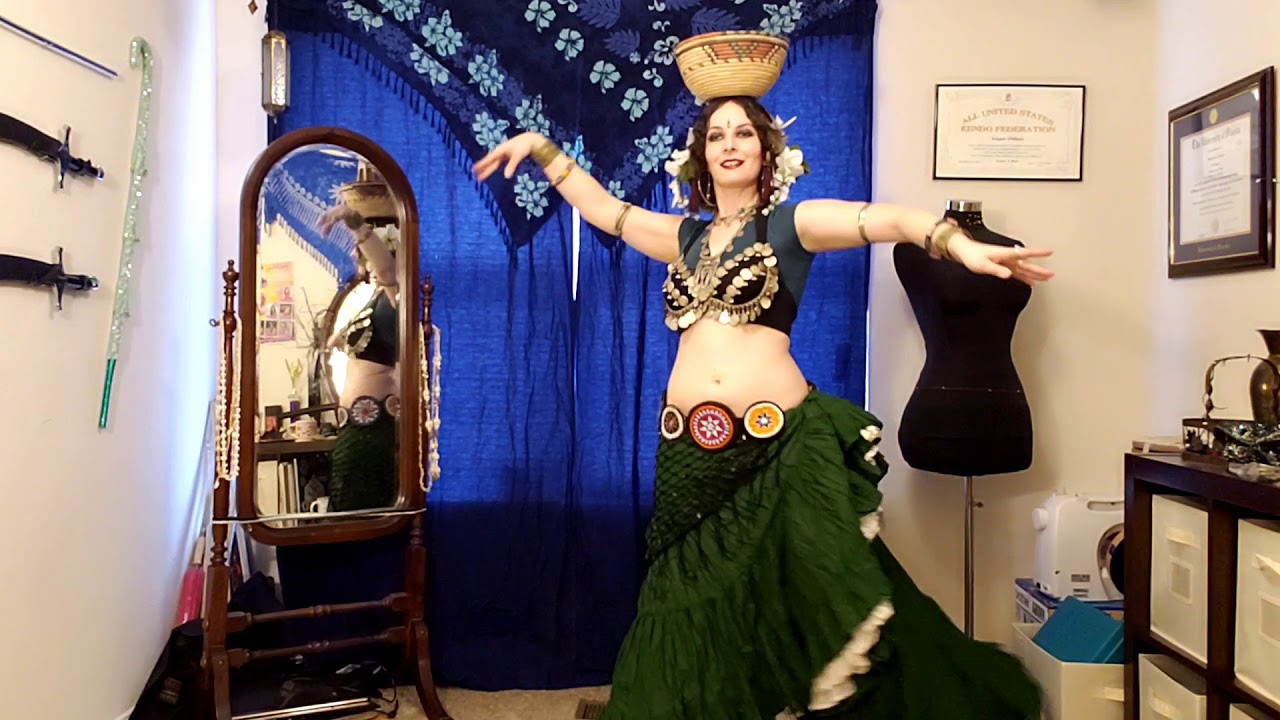 Megan Lee - Bellydance Improv with Basket to 