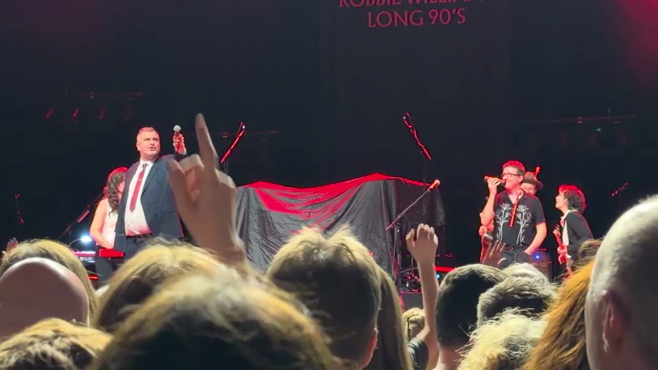 Reverend & The Makers - Heavyweight Champion Of The World - Wolverhampton The Halls 9/2/2026