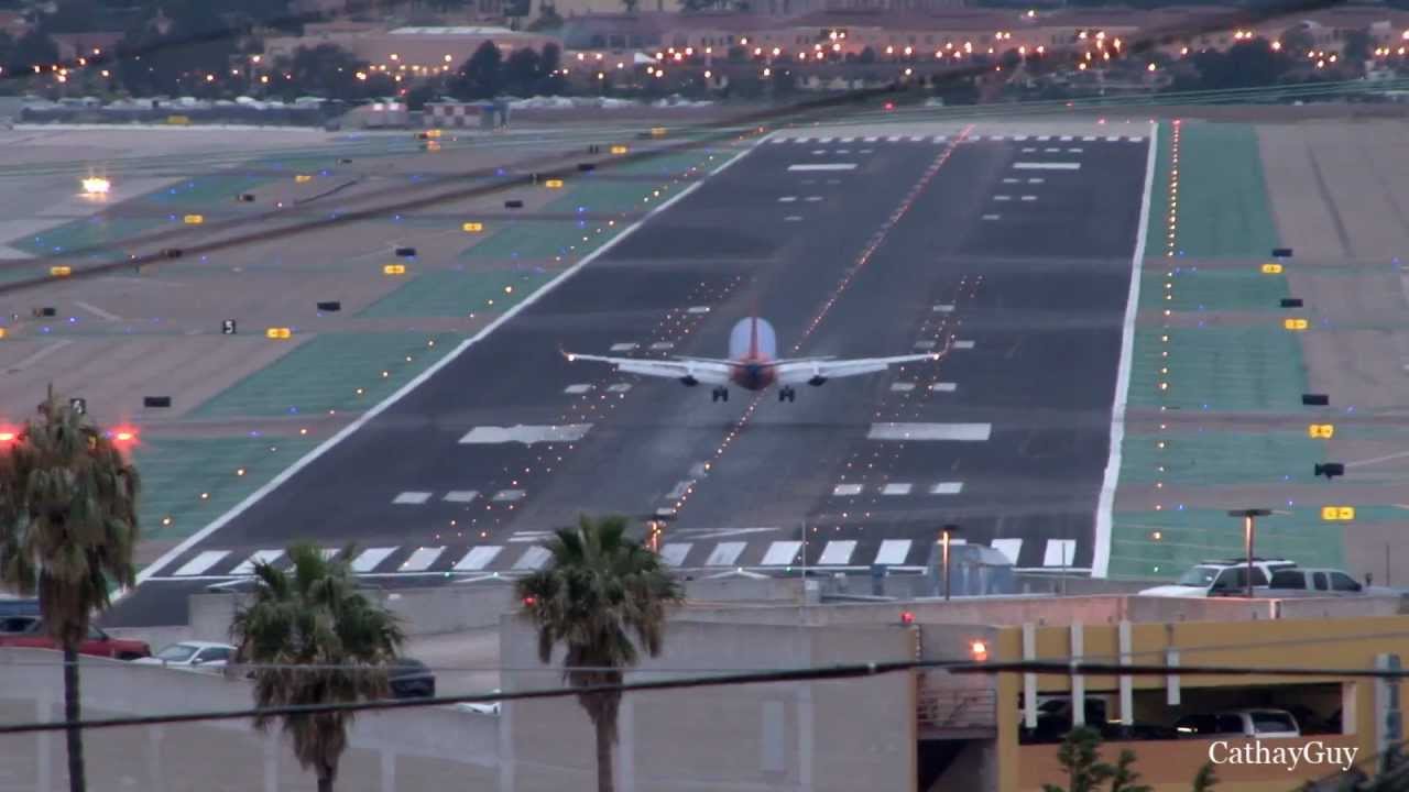 San Diego Lindbergh Field Evening Plane Spotting