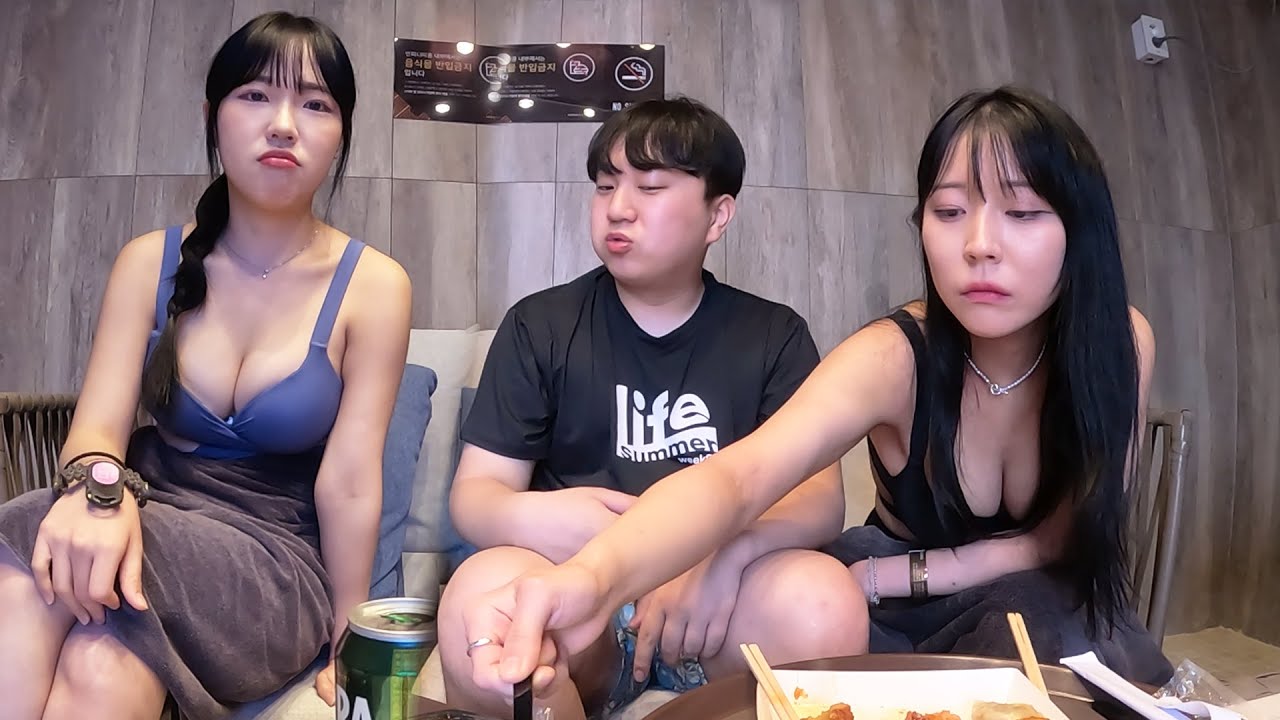 모든 게 다 큰 여자들과 여행