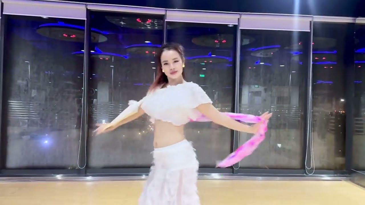 [Dao Ha choreo]. Hello Vietnam Violin. Fanveil bellydance ( Múa quạt lụa )