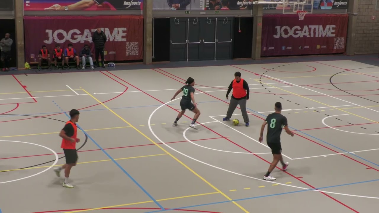 JOGATIME - GROUPE 3 - Liegendaire VS Charleking