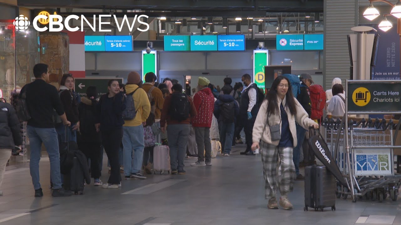 Vancouver airport sees its busiest travel day of the holiday season