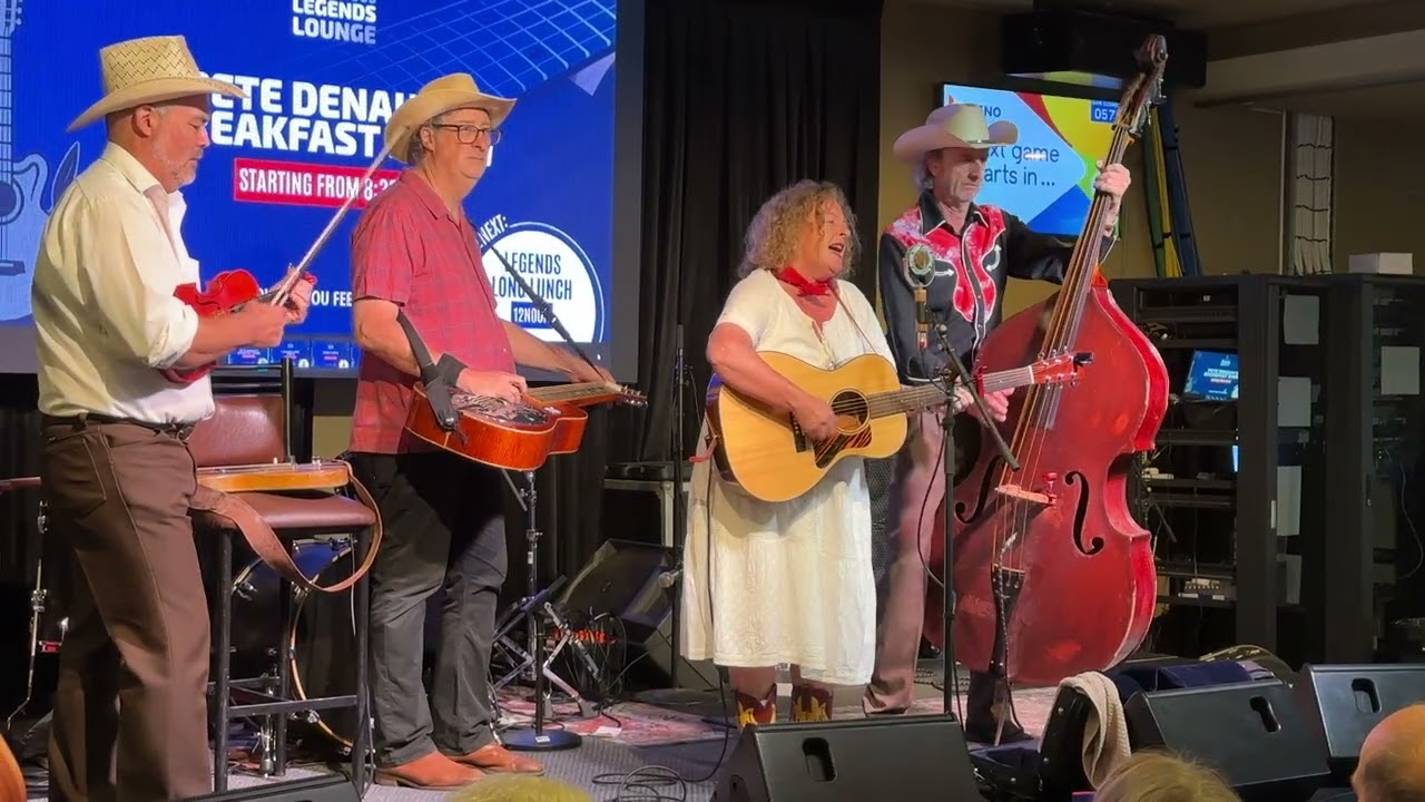 The cartwheels band at west leagues Tamworth nsw video 1