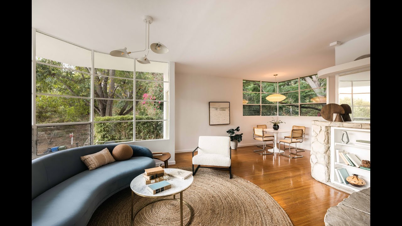 :: Just Listed :: The Estes Residence, designed by Streamline Moderne architect, William Kesling ::