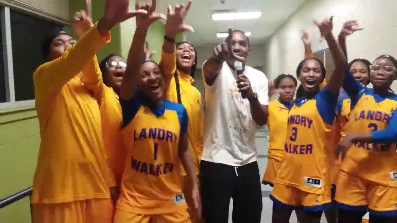 Talking with the Lady Charging Buccs Basketball team #ALGIERSTV
