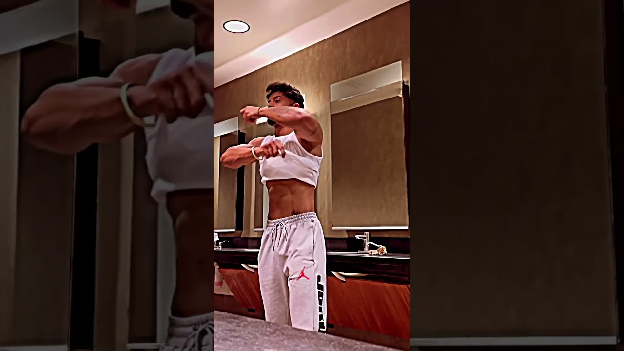 #fitnessmodel#gym#trendingshorts#viral#single#model#public#love#trainer#play##Anderson#famousshorts