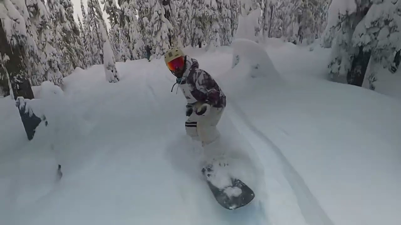 New Year&rsquo;s Day first run down the Magic mile at Timberline