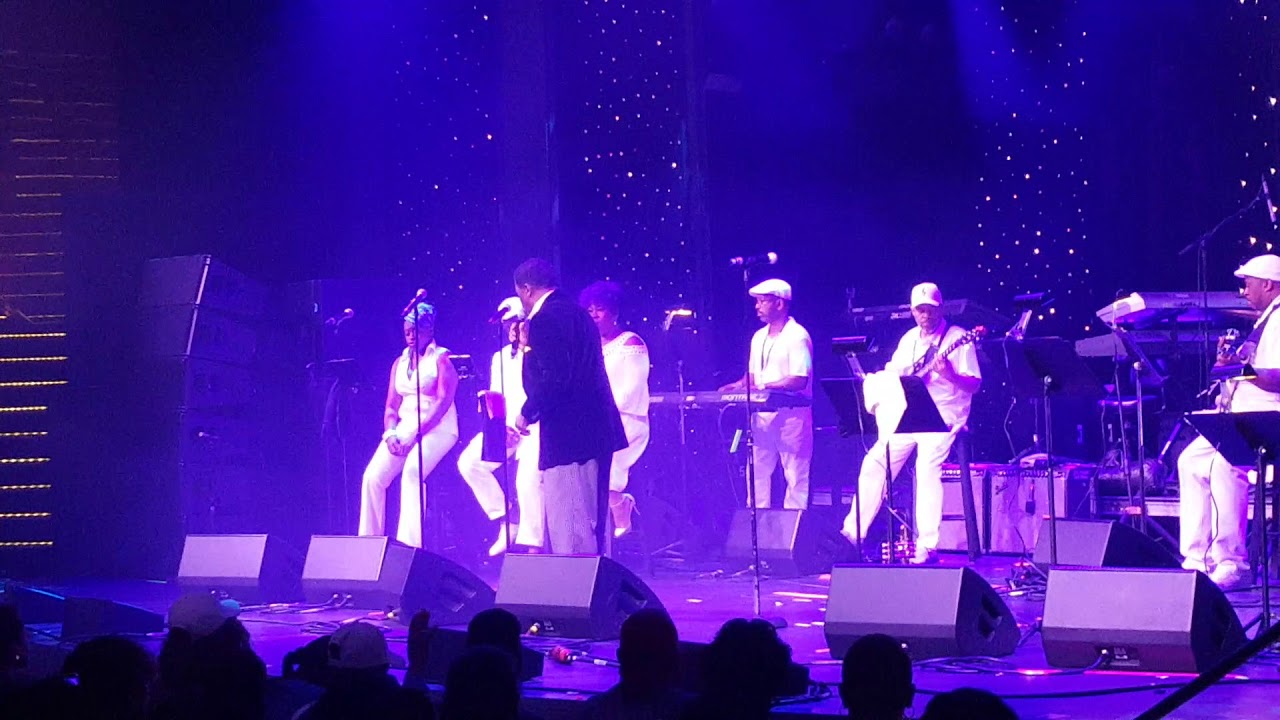 Gerald Alston sings 