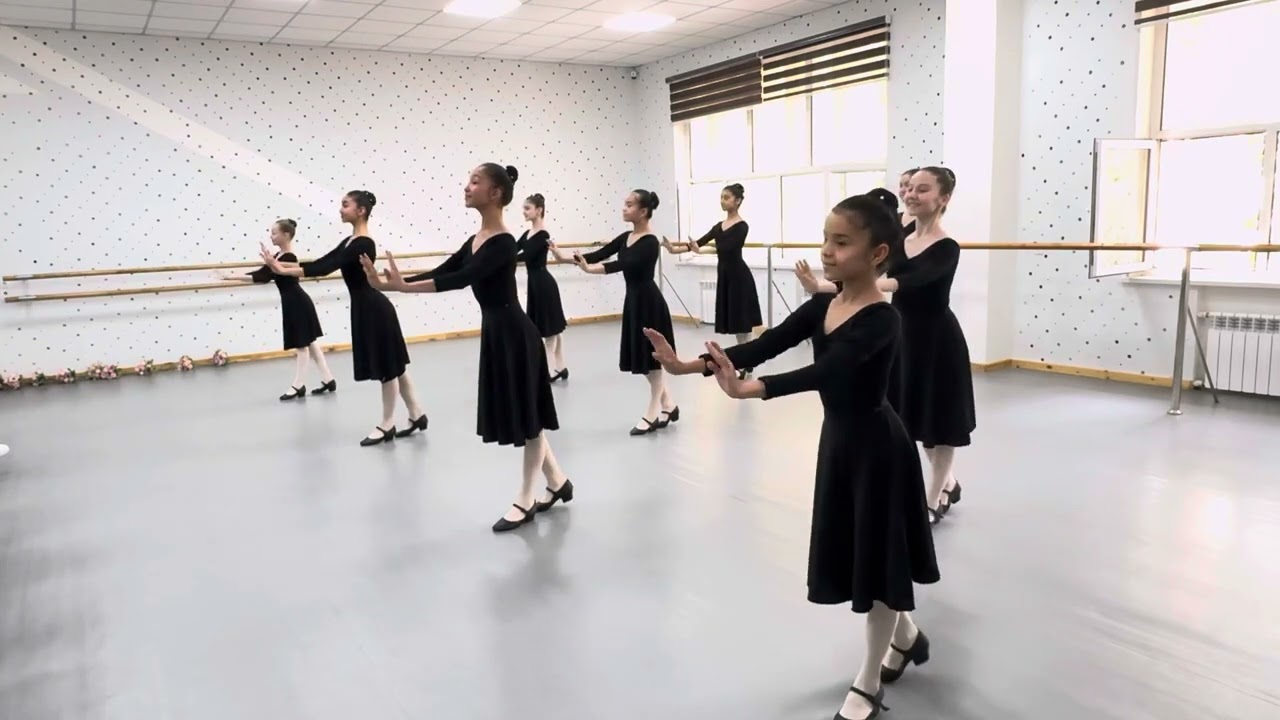 Урок узбекского танца. Первый год обучения. Ферганская школа.