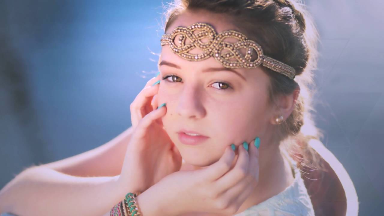 Creative Senior Portrait Sessions with Heath Photography