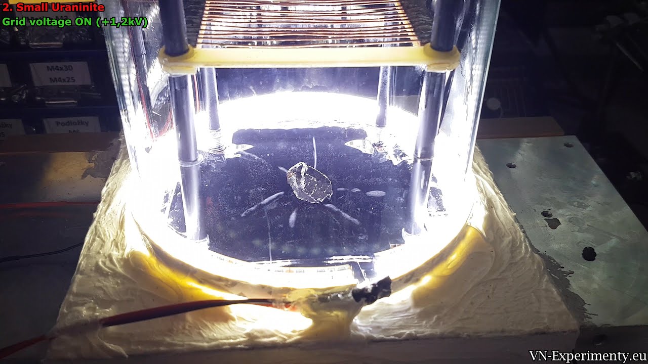 Diffusion cloud chamber - overview radioactive materials and minerals