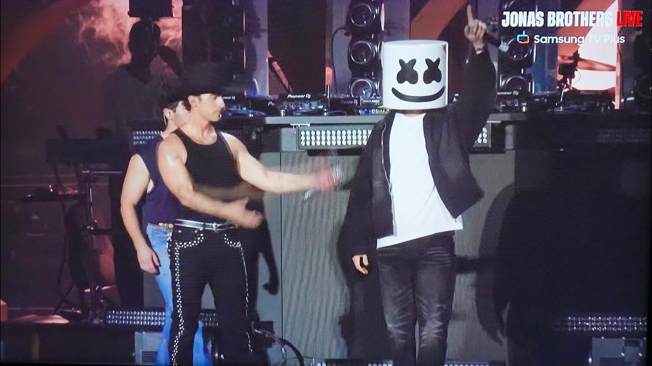 Jonas Brothers + Marshmello - Slow Motion/Leave Before You Love Me - Dallas, TX - 8/31/25