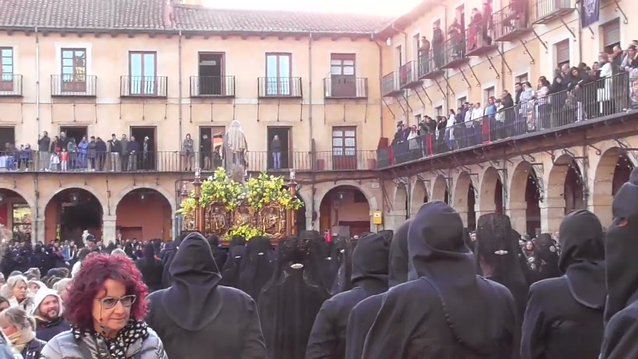 La Verónica en la Plaza  AM  JHS, Triunfo de Tu Santa Cruz