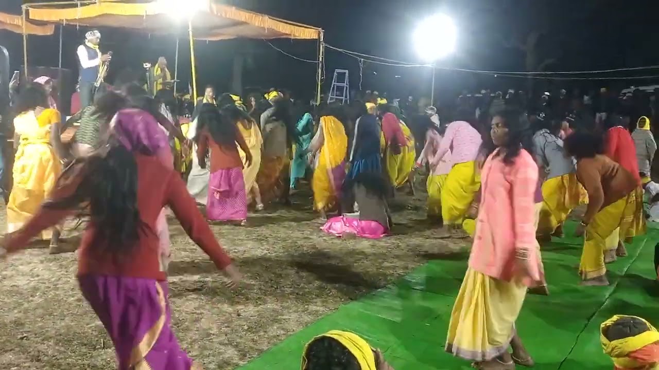 Jay sewa johar jay Aadiwashi jay prakarti Sakti badadev fhadapen jay gondwana bhuiya 🌾🌷🌷🙏🙏✊💛🏹