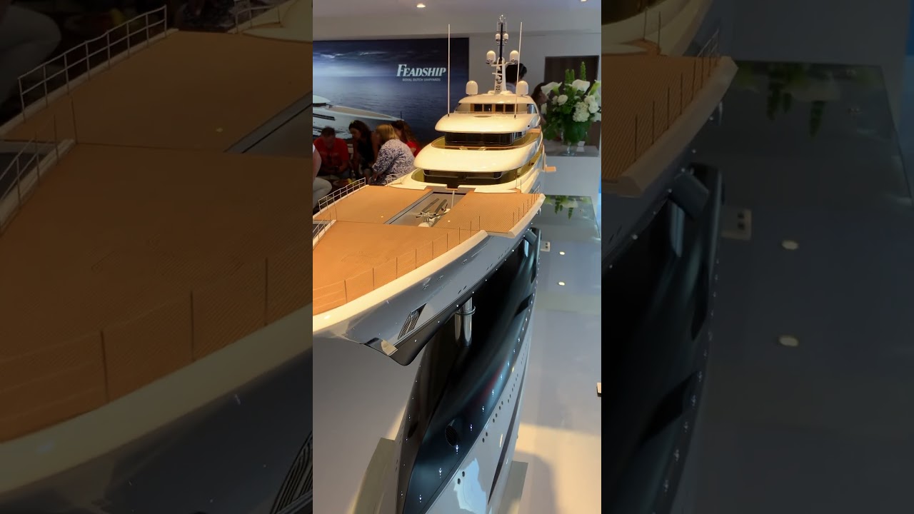 Feadship Mega Yacht Model - Go-Go helipad!  #superyacht #feadship #awlgrip #alexseal #RCCI