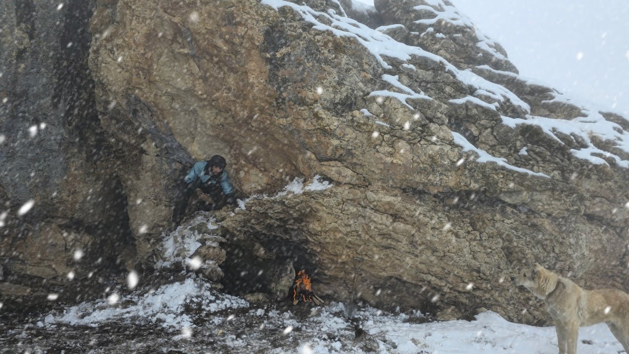 Surviving in a Stone House in snow | The Most Violent Blizzard Ever | winter camping