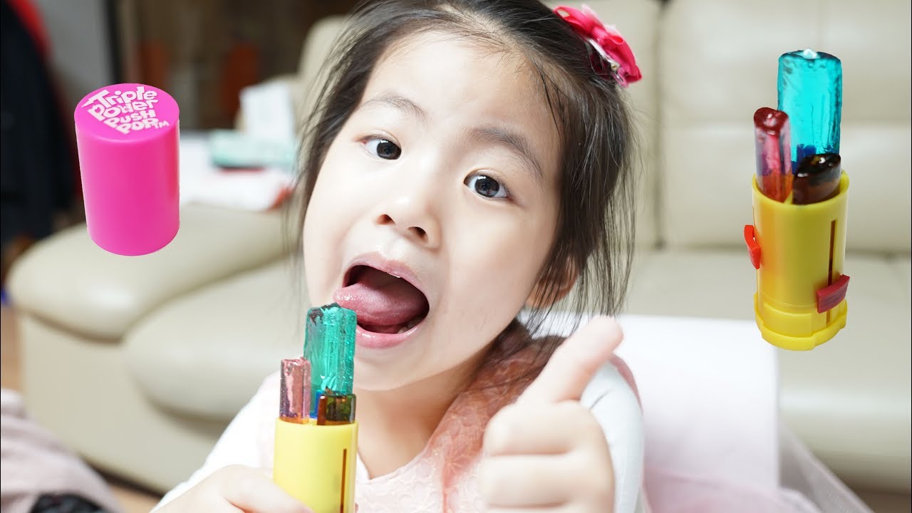 Наслаждайтесь тремя вкусами с Triple Push Pop Candy