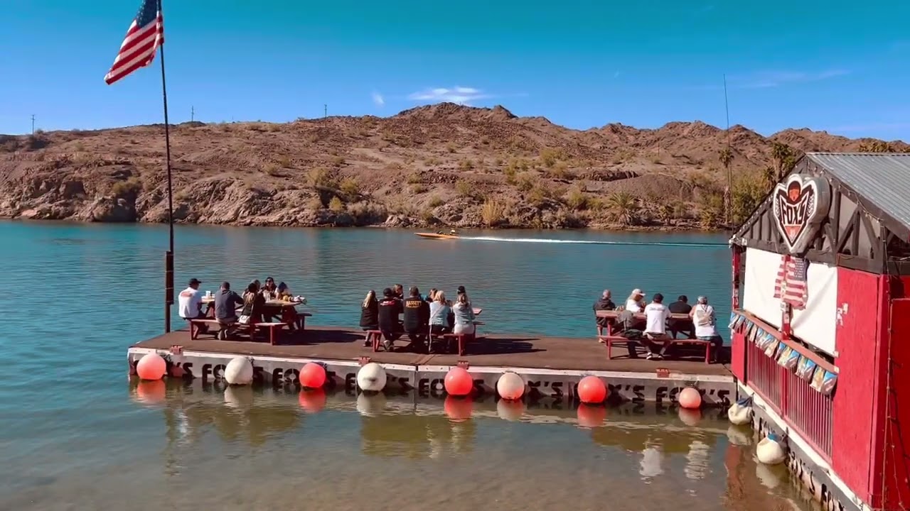 Fox’s Floating Bar 2022