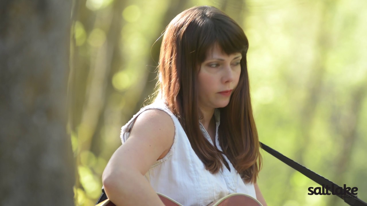 Small Lake Concerts: Kelli Moyle - Gone From Here