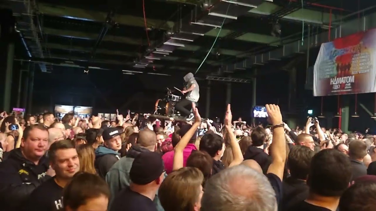 Hämatom - Drumsurfing von Sued bei Kids (Live 29.12.2025 Köln) Dämonentanz 