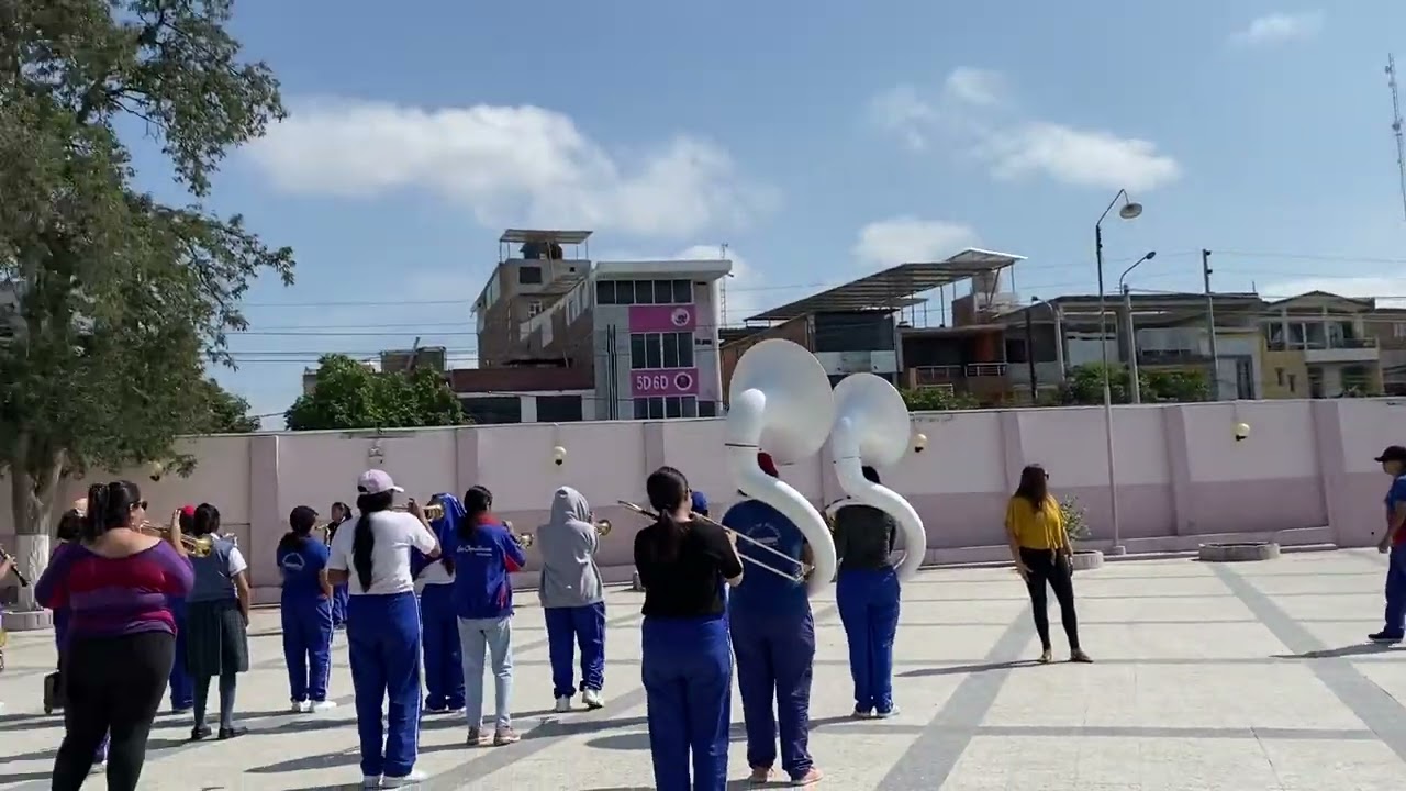 Ensayo por Festas Patrias I.E 