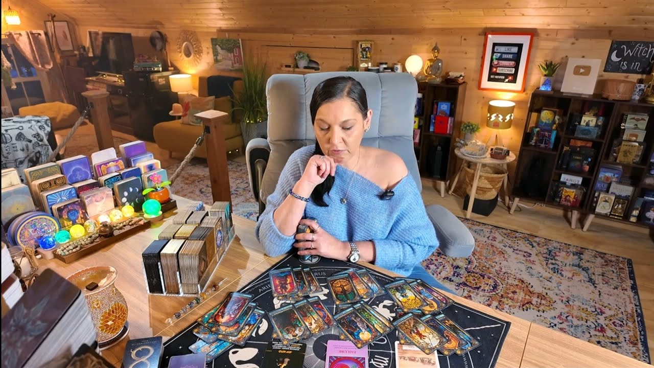 Scorpio ♏ 2026 Sneak Peek ✨💗💵 Overall + Love + Career ⭐️ 2026 Prediction Tarot Reading