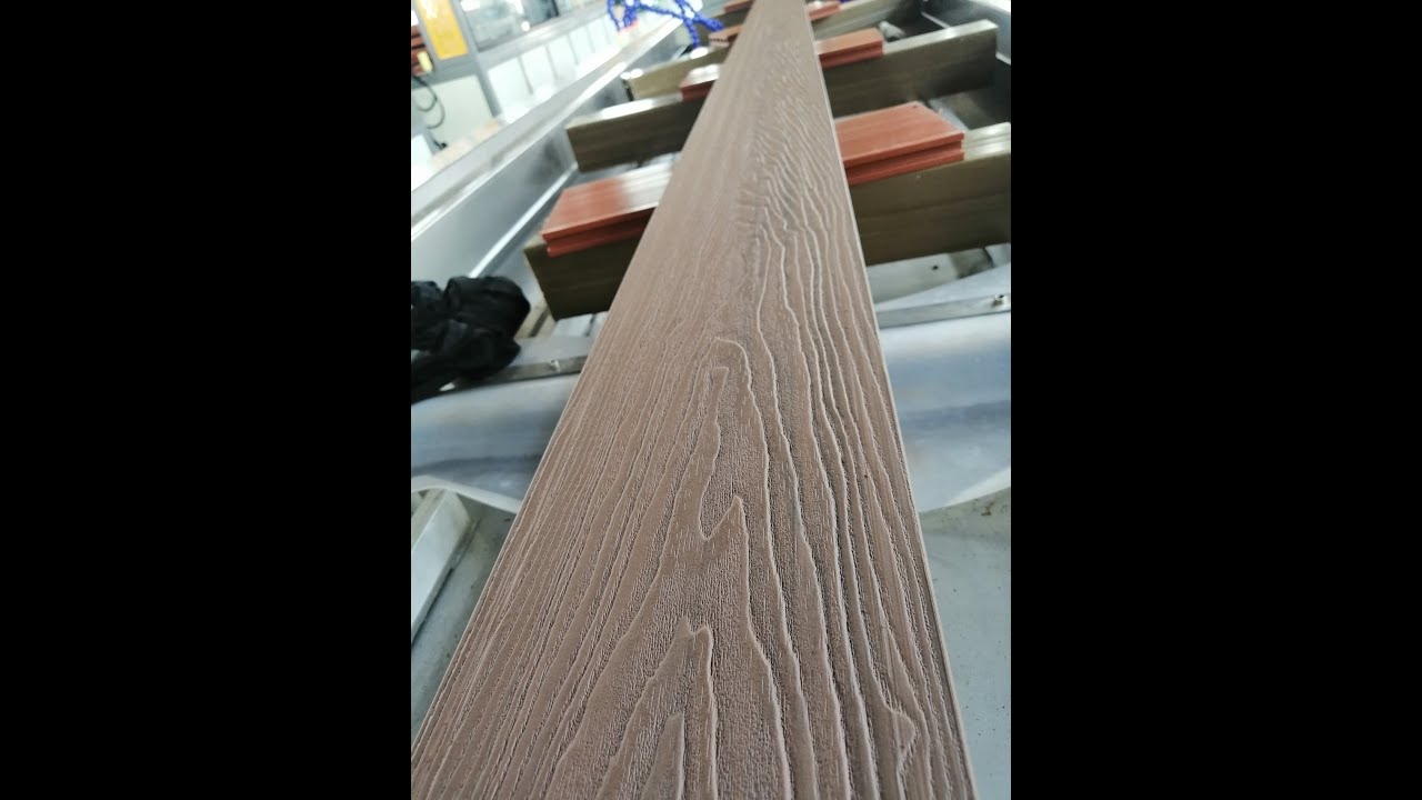 Good quality PE WPC co-extrusion decking line with online 3D embossing device