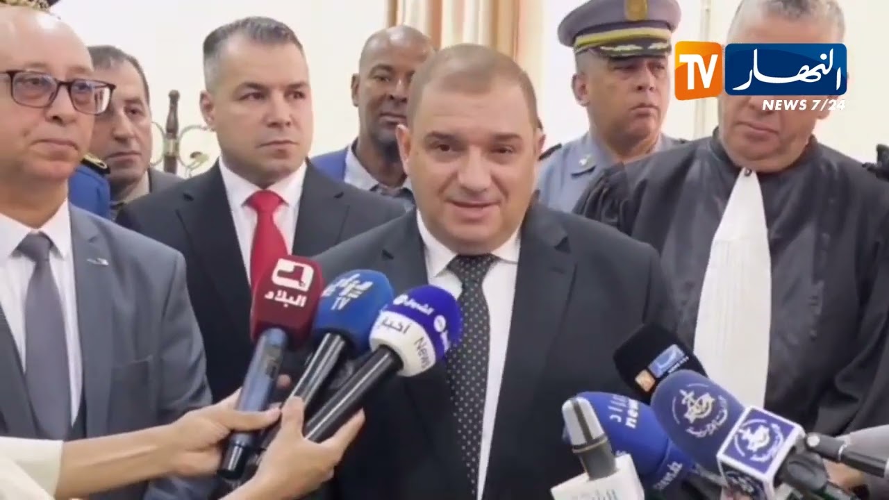 وزير العدل : 