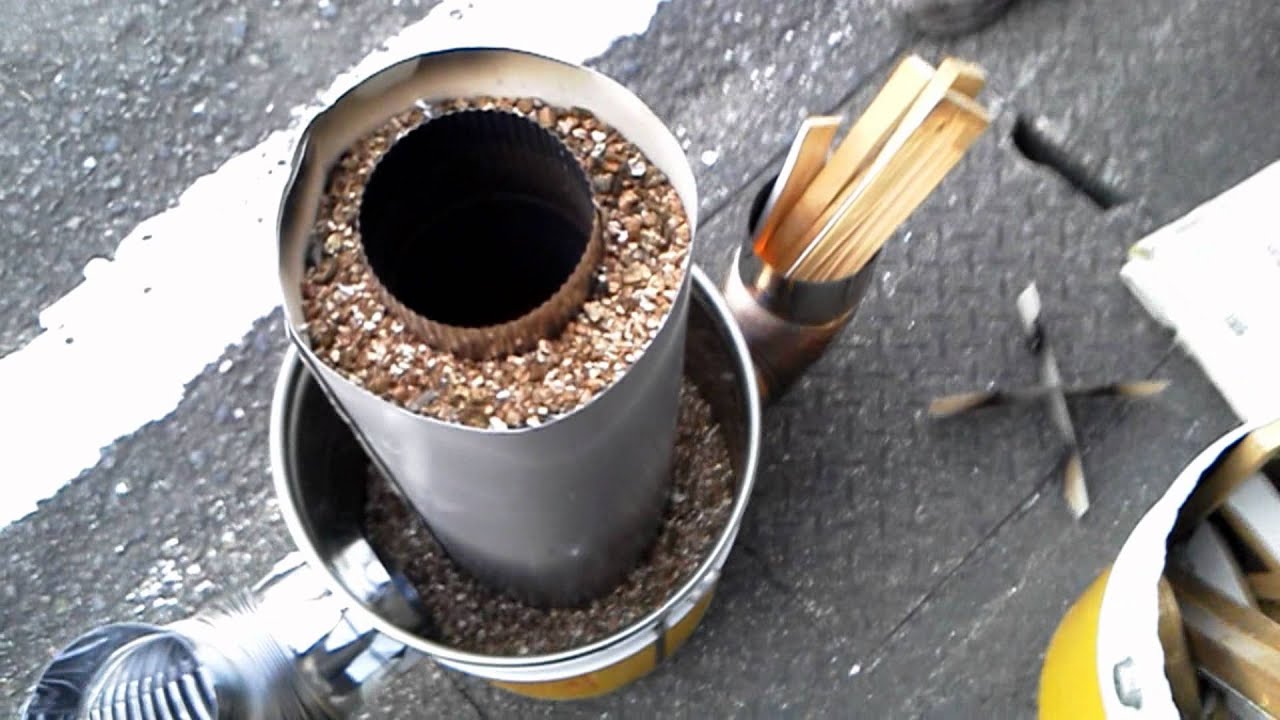 ロケットストーブ１号機テスト Kinugasa Rocket stove No.1
