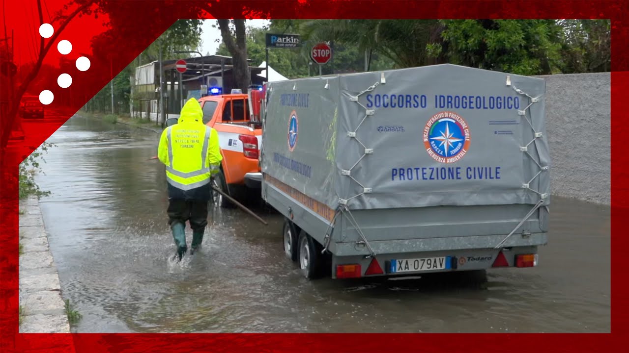 Maltempo, allagamenti a Palermo: Protezione Civile al lavoro a Mondello
