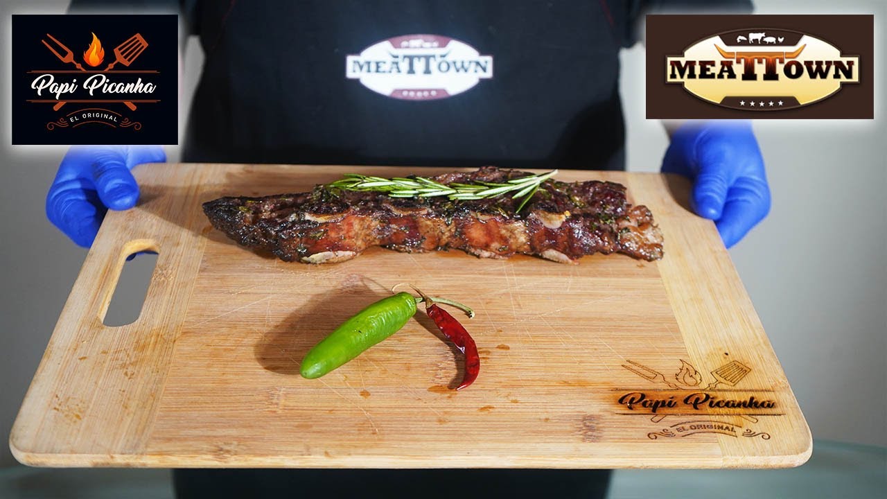 Asado de Tira Colgados en el Barril Ahumador con Repollo a la Parrilla